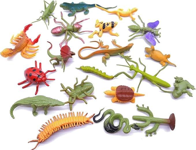 Guaishou 20pcs Realistic Bugs Plastic Insects Animals Figures Toys Contains
