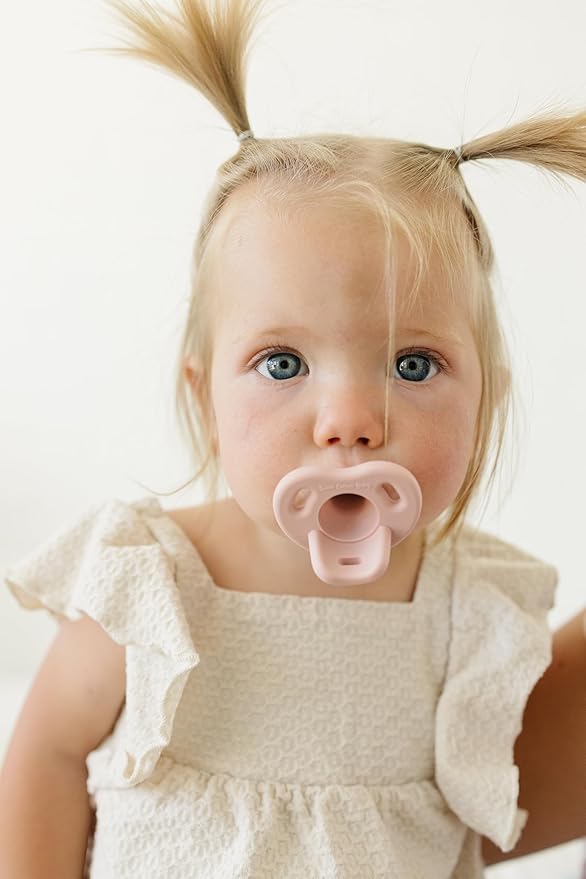 Soft Silicone Pacifiers (4 Pack) ??One Piece Design - 0-36 Months