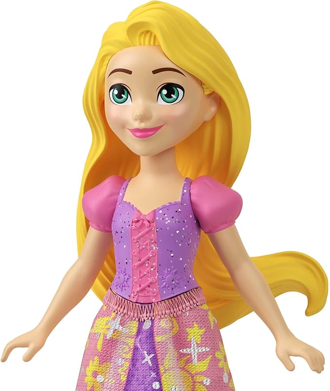 Mattel Disney Princess Toys, Small Doll Party Set with 6 Posable Princess Dolls in Sparkling Clothing & 13 Tea Time Accessories