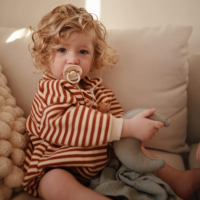 Frigg Rope SilkySoft Silicone Baby Pacifier | Made in Denmark 6-18 Months)