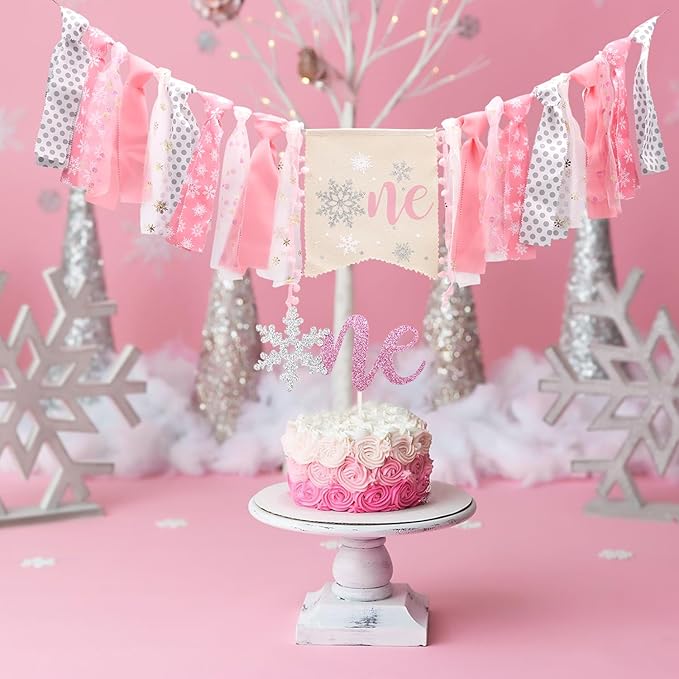 Winter Onederland Highchair Banner, Snowflake One Cake Topper Crown Hat Latex Balloons For Baby Girls Winter First Birthday Party Decorations 4