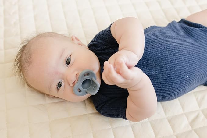 Soft Silicone Pacifiers (4 Pack) ??One Piece Design - 0-36 Months