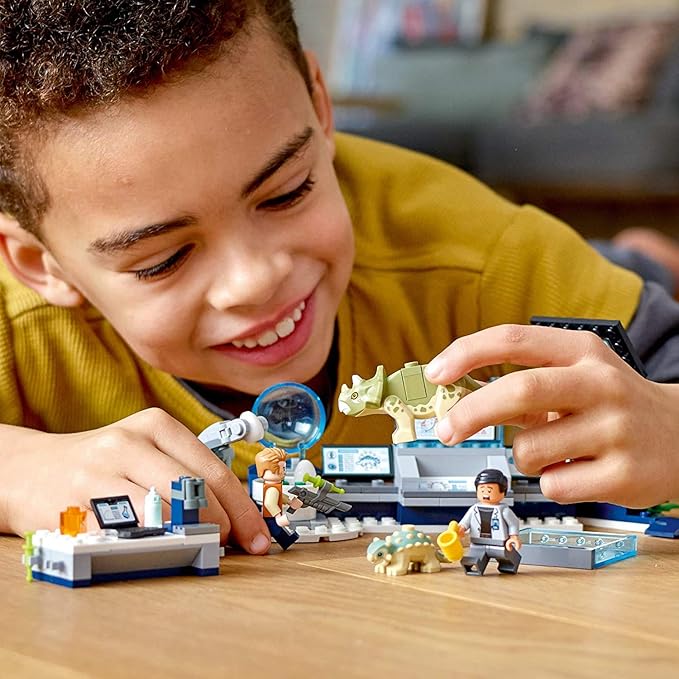 LEGO Jurassic World Dr. Wu's Lab: Baby Dinosaurs Breakout 75939 Fun Dinosaur Toy Building Kit, Featuring Owen Grady (164 Pieces)