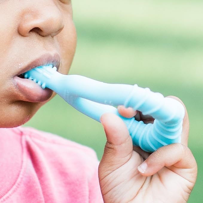 green sprouts Molar Teether Made from Silicone | Soothes & Massages Baby's Molar Gums & Teeth 1 Count 2)
