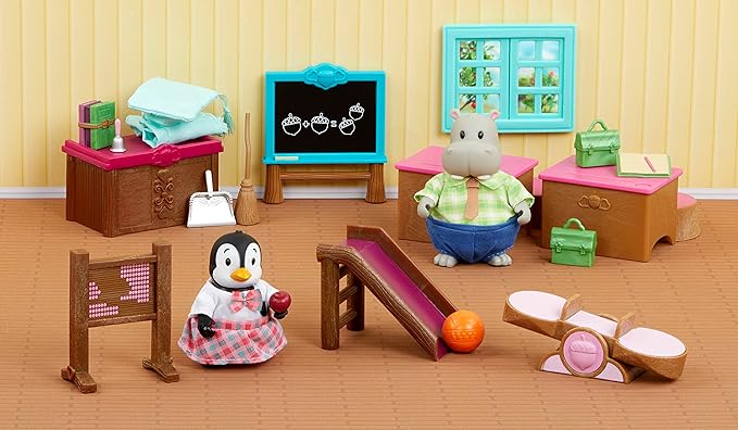 Lil Woodzeez – Classroom & Playground Playset 2 Doll 3 Years