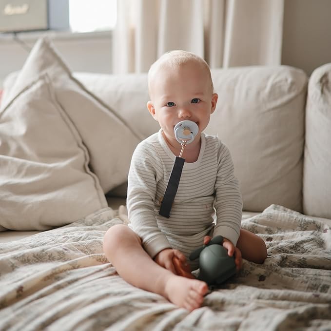 FRIGG Little Viking Natural Rubber Baby Pacifier 2-Pack | Made in Denmark 0-6 Months)