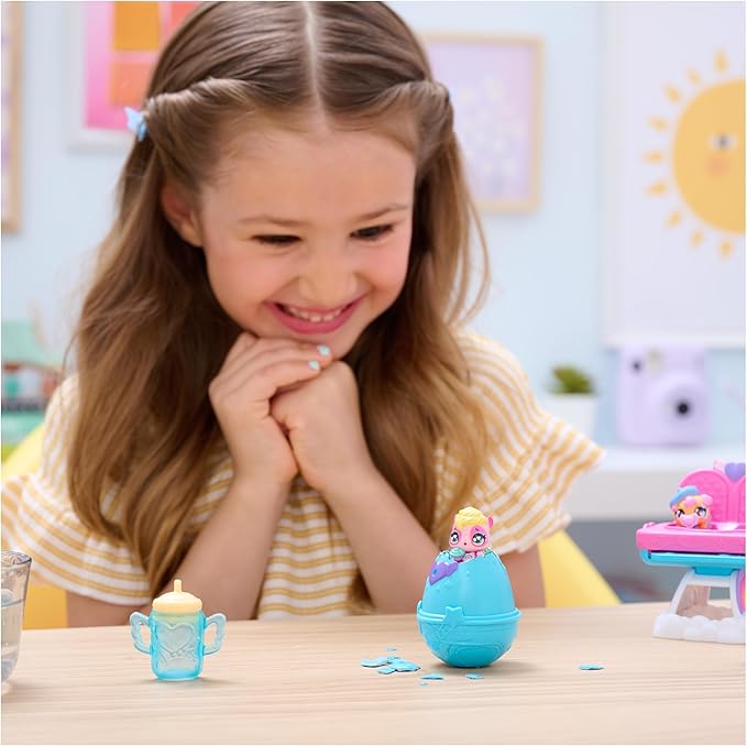 Hatchimals Alive, Hungry Hatchimals Playset with Highchair Toy and 2 Mini Figures in Self-Hatching Eggs 3 and