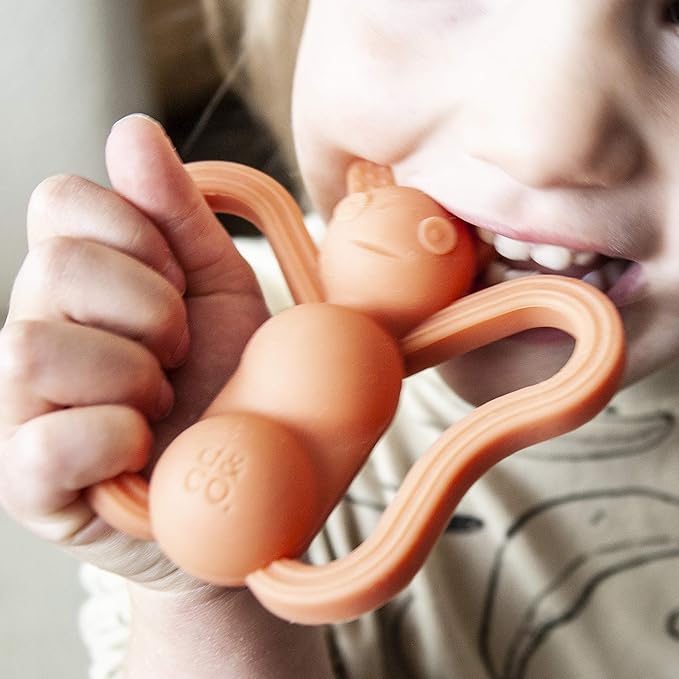Doddle & Co. The Chew Butterfly Teether with Poppable Bubbles | Toddler Teething Fidget Toy for Baby 1