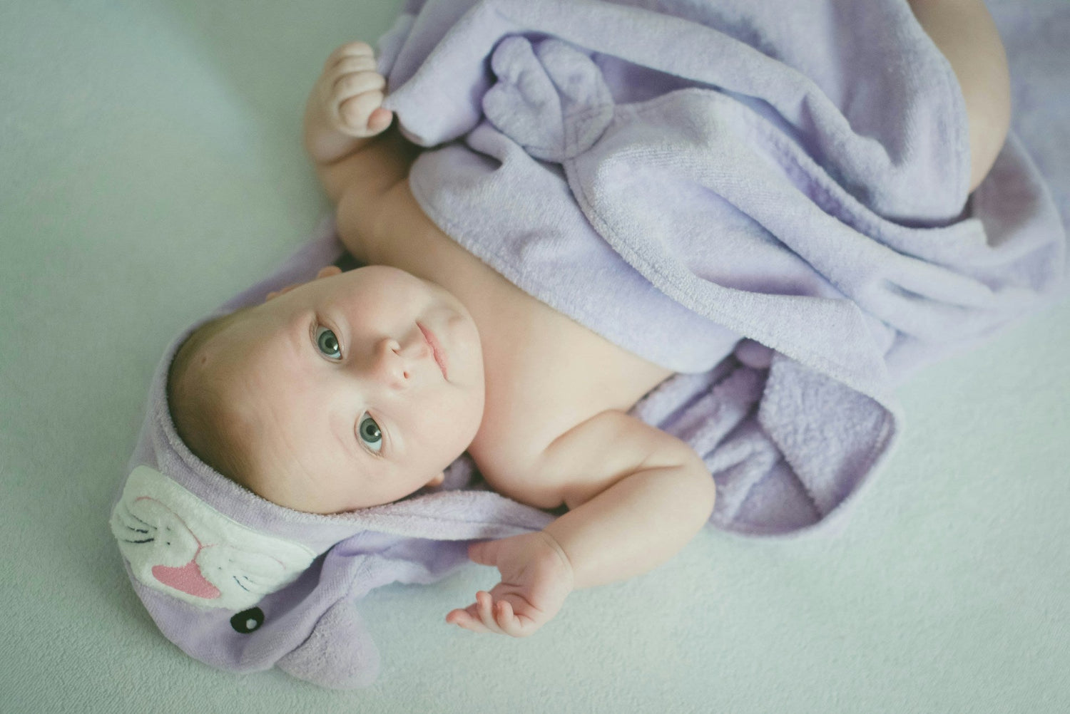 Soft-baby-blankets-and-swaddles-for-newborns-cozy-and-comfortable