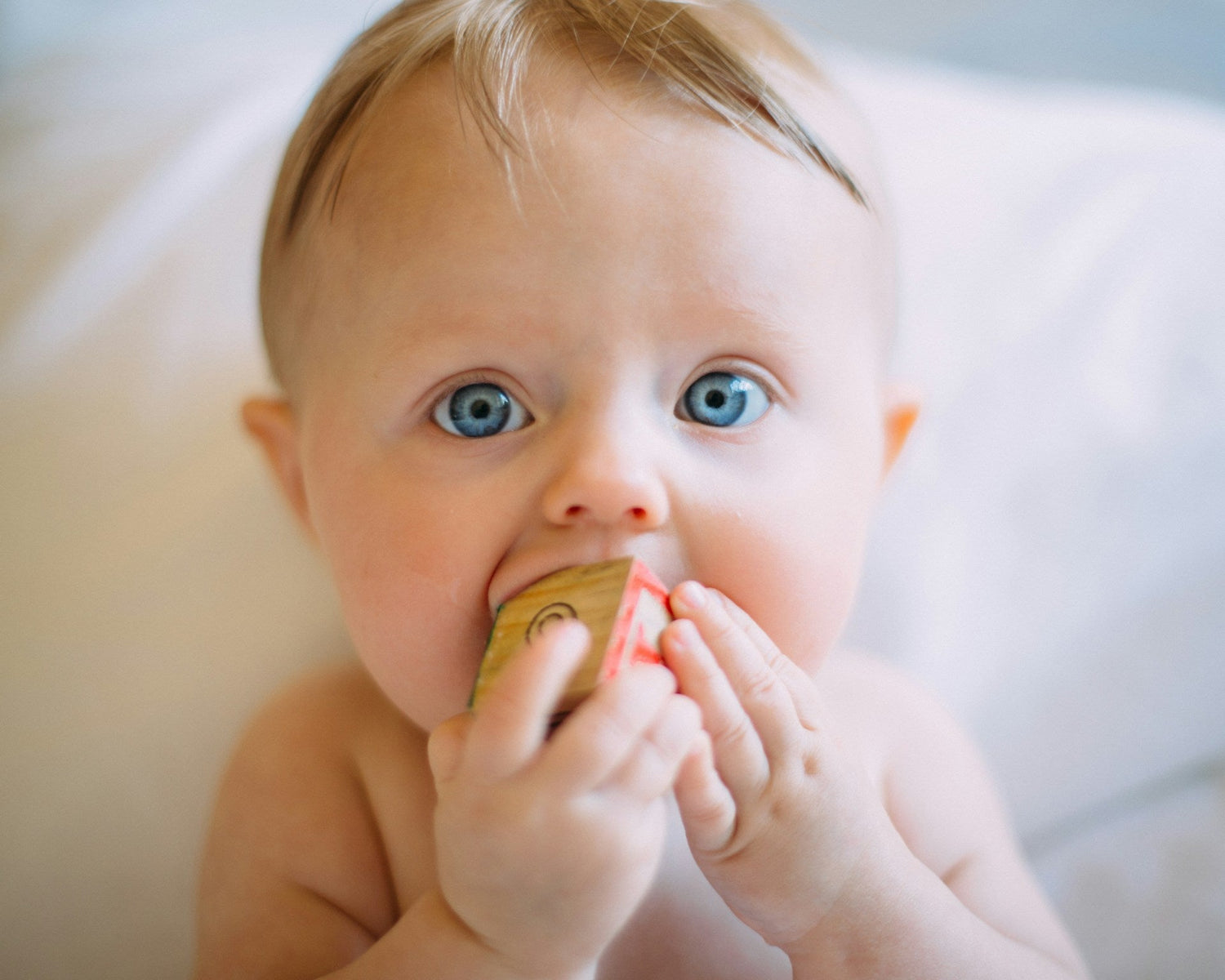 Soft-silicone-baby-teething-toy-for-soothing-sore-gums