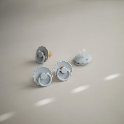 FRIGG Daisy Natural Rubber Baby Pacifier | Made in Denmark 0-6 Months) 2-Pack