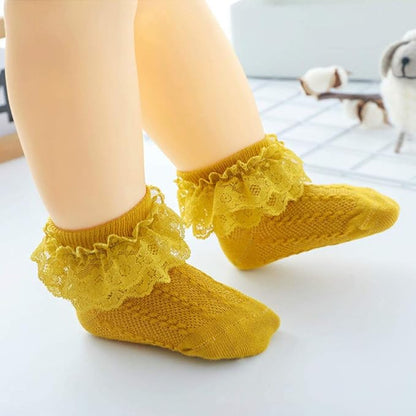 QandSweet Baby Girls' Eyelet Flower Socks Ankle Sock for Newborn