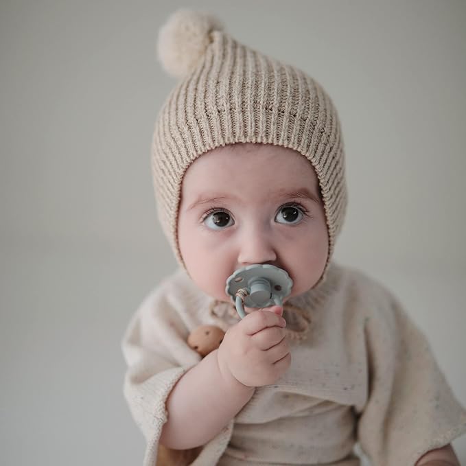 FRIGG Daisy Natural Rubber Baby Pacifier | Made in Denmark 0-6 Months) 2-Pack