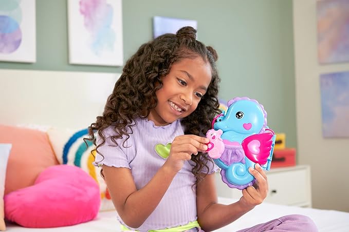 Polly Pocket - Seahorse Bag, 2-in-1 Playset with Polly and Shani Dolls 13 Accessories 4+ Years, HWP03
