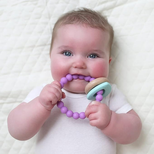 Nuby Natural Wood & Silicone Teether: 3 M+, Heart Bracelet