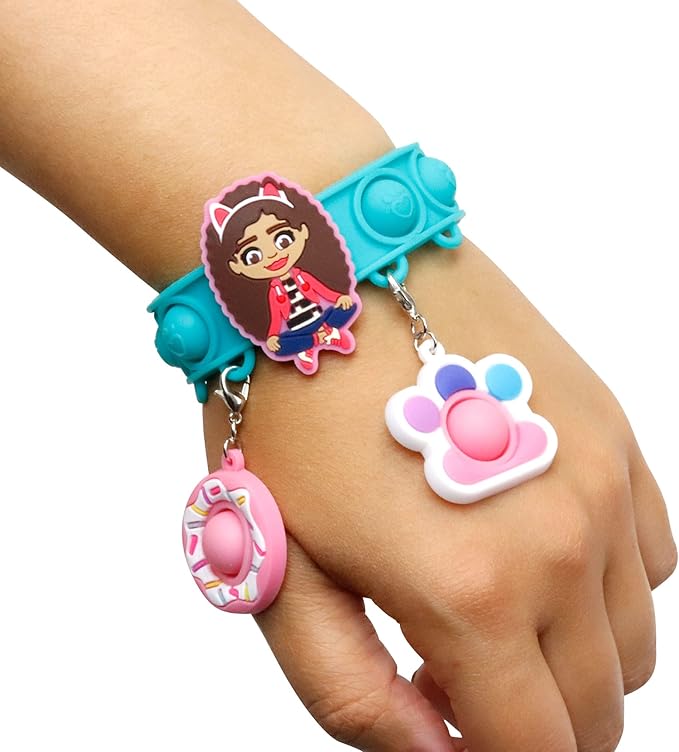 Tara Toys DreamWorks Gabby's Dollhouse Pop-Eeze Bracelet Activity, Multi