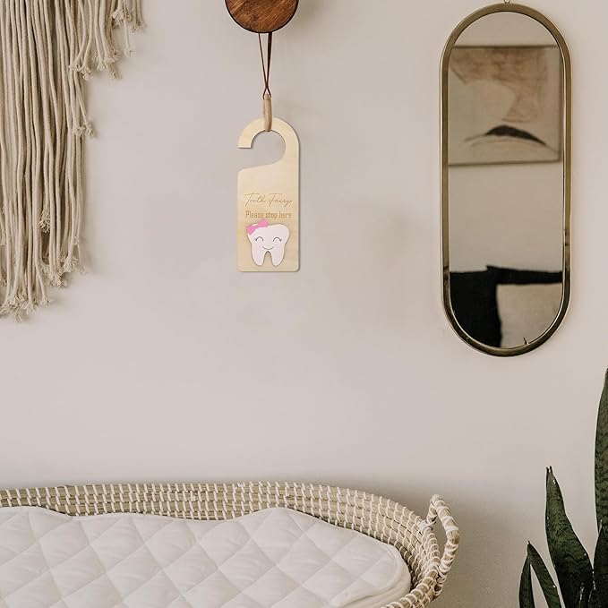 Cute Wooden Tooth Fairy Door Hanger with Money Holder, Comforting Kids with Lost Tooth