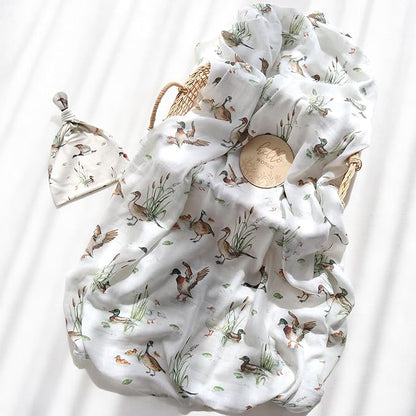 LifeTree Muslin Swaddle Blankets, Muslin Baby Boy Swaddle Blanket and Hat Set with Birth Announcement Card, Newborn Unisex Receiving Blankets Mallard Duck