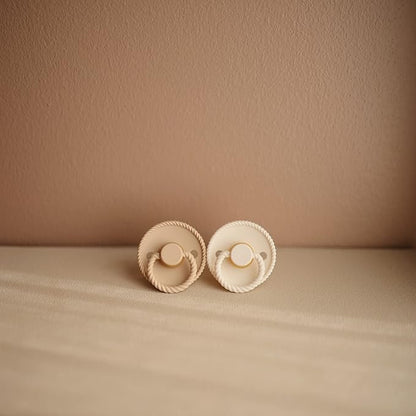 Frigg Rope SilkySoft Silicone Baby Pacifier | Made in Denmark 6-18 Months)