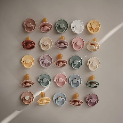 FRIGG Daisy Natural Rubber Baby Pacifier | Made in Denmark 6-18 Months) 2-Pack