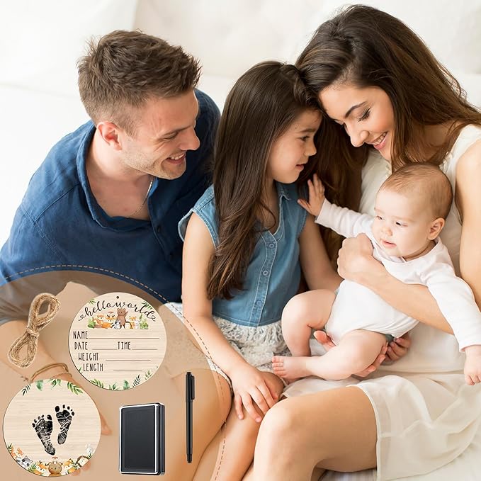 Thyle Baby Announcement Sign Wooden Baby Name Sign for Hospital