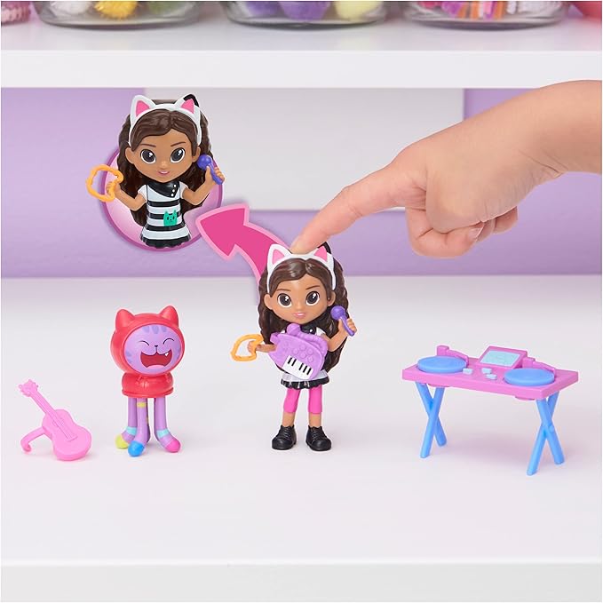 Gabby's Dollhouse, Kitty Karaoke Set with 2 Toy Figures 2 Accessories, 3 and