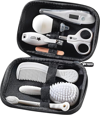 Tommee Tippee Closer to Nature Healthcare & Grooming Kit