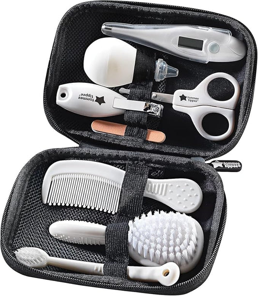 Tommee Tippee Closer to Nature Healthcare & Grooming Kit
