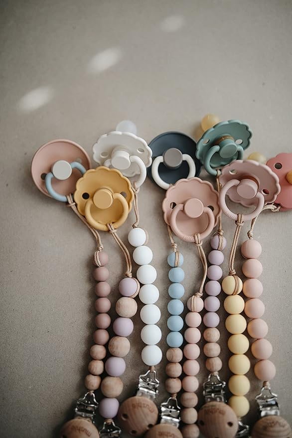 FRIGG Daisy Natural Rubber Baby Pacifier | Made in Denmark 0-6 Months) 2-Pack