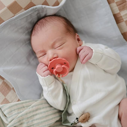 FRIGG Daisy Natural Rubber Baby Pacifier | Made in Denmark 1) 2-Pack