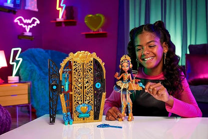 Monster High Skulltimate Secrets Doll & Accessories Set, Monster Mysteries Cleo De Nile with Dress-Up Closet & 19+ Surprises Including Clothes