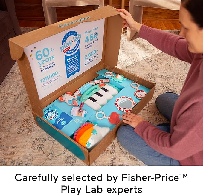 Fisher-Price Newborn Baby Kit Let’s Snuggle & Play Gift Set,