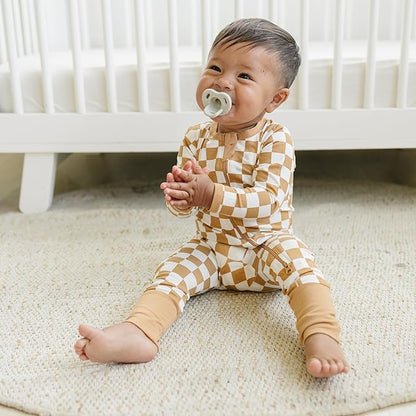 Soft Silicone Pacifiers (4 Pack) ??One Piece Design - 0-36 Months
