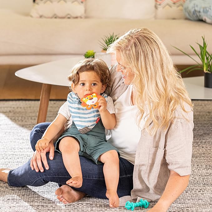 Nuby Vibe-eez Vibrating Teether - Battery Powered 3+ Months
