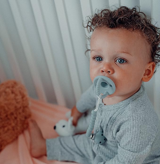 Pacifier Soother Baby 4 Pack of Pacifiers Newborn Teething 100% 0?? Months