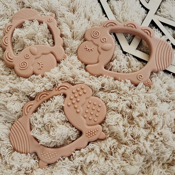 Moonkie Teething Toy, Safe & Easy to Hold BPA Free Silicone Baby Soothing Teethers 0-6 6-12